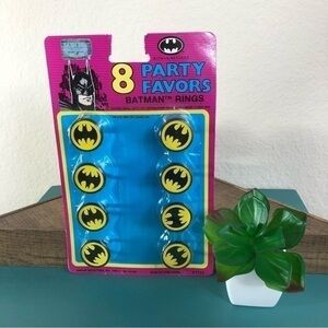 Batman Returns Rings 8 Party Favors Vintage 1992 DC Comics New In Packaging